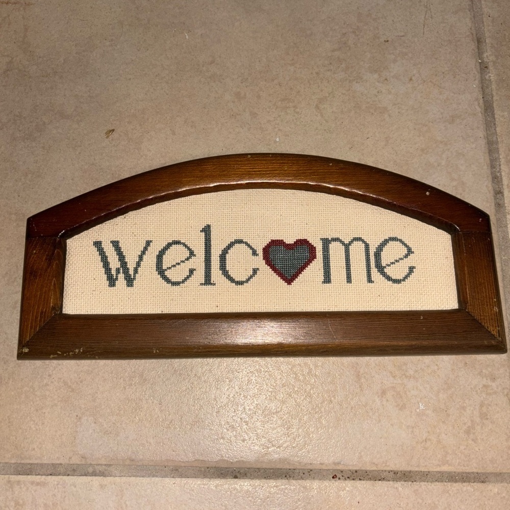 1986 Vintage NeedlePoint Wooden Welcome Sign with Heart